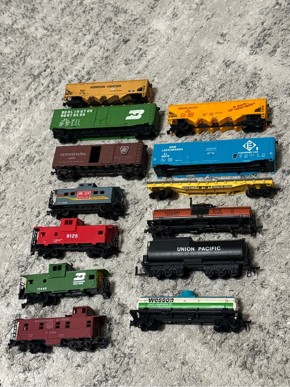 Assorted Vintage Kids Toy Train Cars Set - Multi-Color Freight Pack